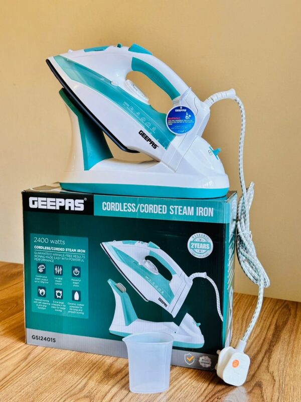 Geepas Cordless/Corded Steam Iron GSI24015 - Image 2