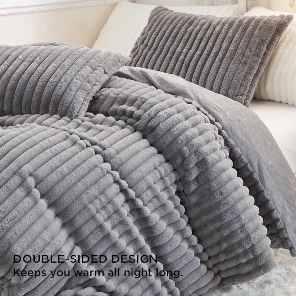 Gray Coral Velvet Duvet 4pcs 6by6 - Image 5