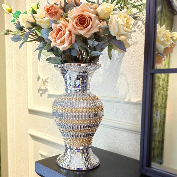 Luxurious Flower Vase Ceramic - Image 4