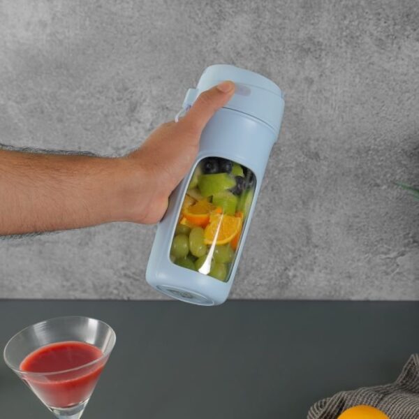 Geepas Rechargeable Portable Blender - Image 2