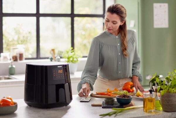 Philips Essential XL Digital Smart Airfryer - HD9280 with WiFi Connection - Image 3