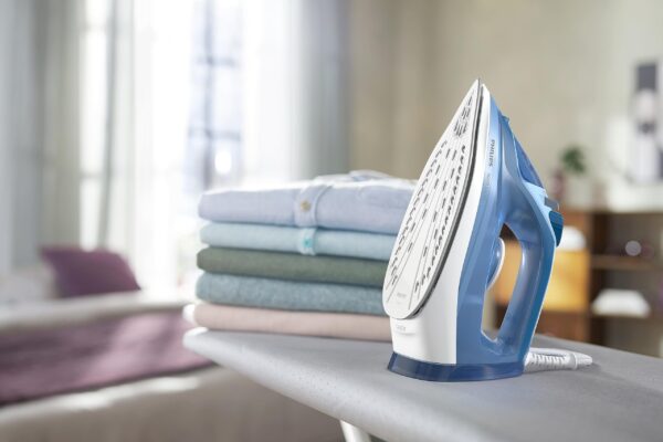 Philips 3000 Series Steam Iron 2200 watts - Image 6