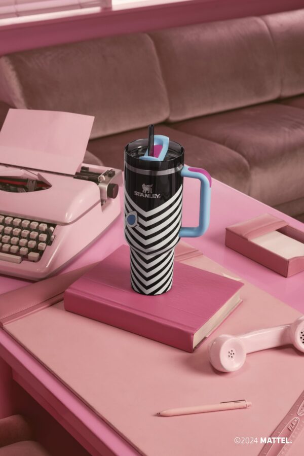 Stanley x Barbie Legends Flowstate Quencher 40oz Tumbler - Image 6