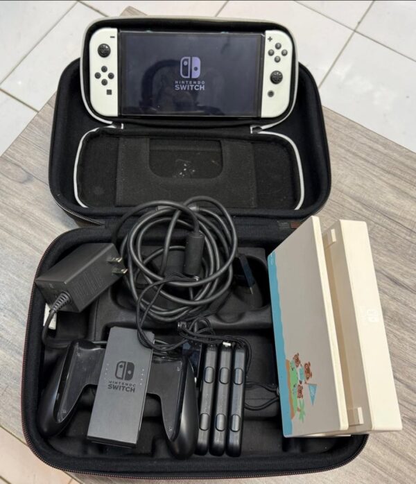 Used Nintendo Switch OLED Combo + One Free Game - Image 3